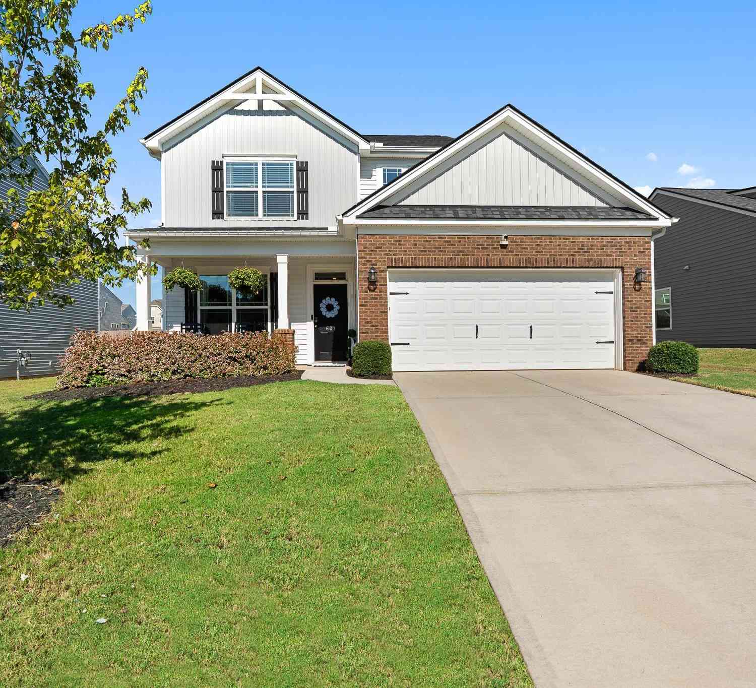 Homes For Sale - 621 Pollyanna<br/> Greenville, SC 29605