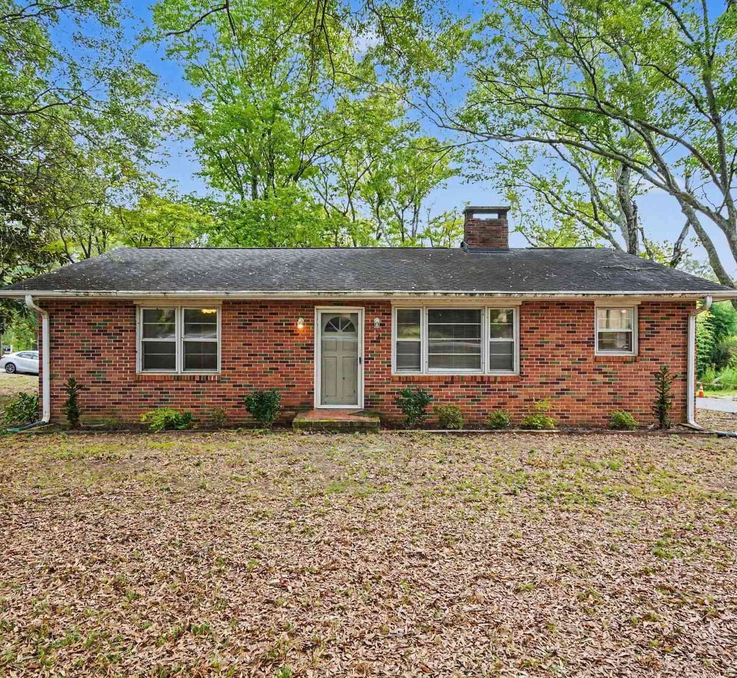 Homes For Sale - 2 Ayersdale<br/> Taylors, SC 29687