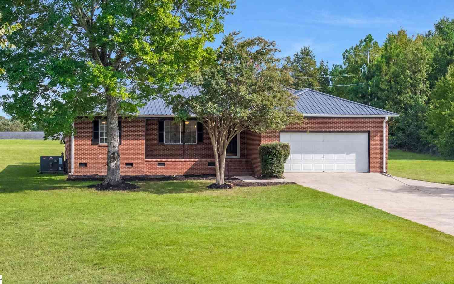 Homes For Sale - 3533 Pelzer<br/> Easley, SC 29642