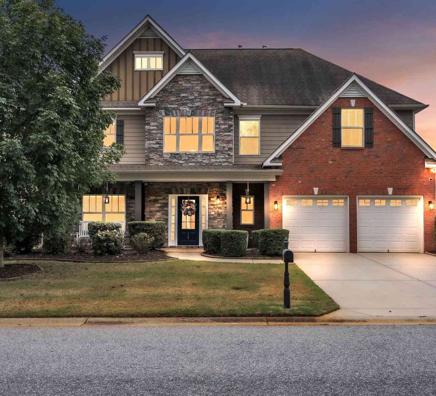 Homes For Sale - 28 Ashby Grove<br/> Simpsonville, SC 29681