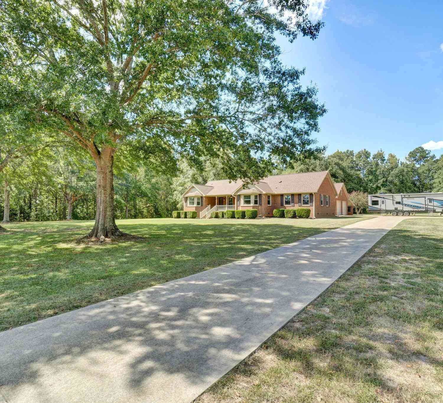 Homes For Sale - 601 Smithville<br/> Mountville, SC 29370