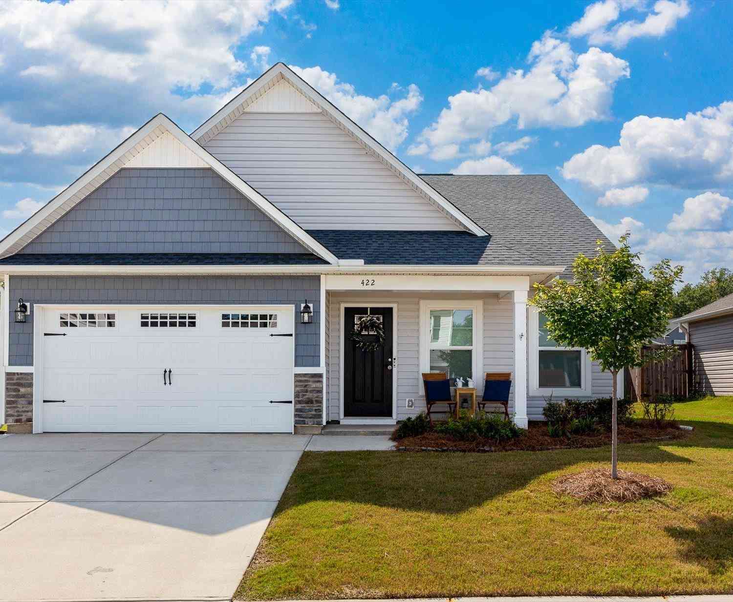 Homes For Sale - 422 Icebow<br/> Fountain Inn, SC 29644