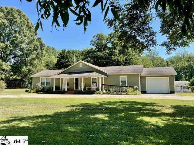 Homes For Sale - 554 Green River Road<br/> Gaffney, SC 29341