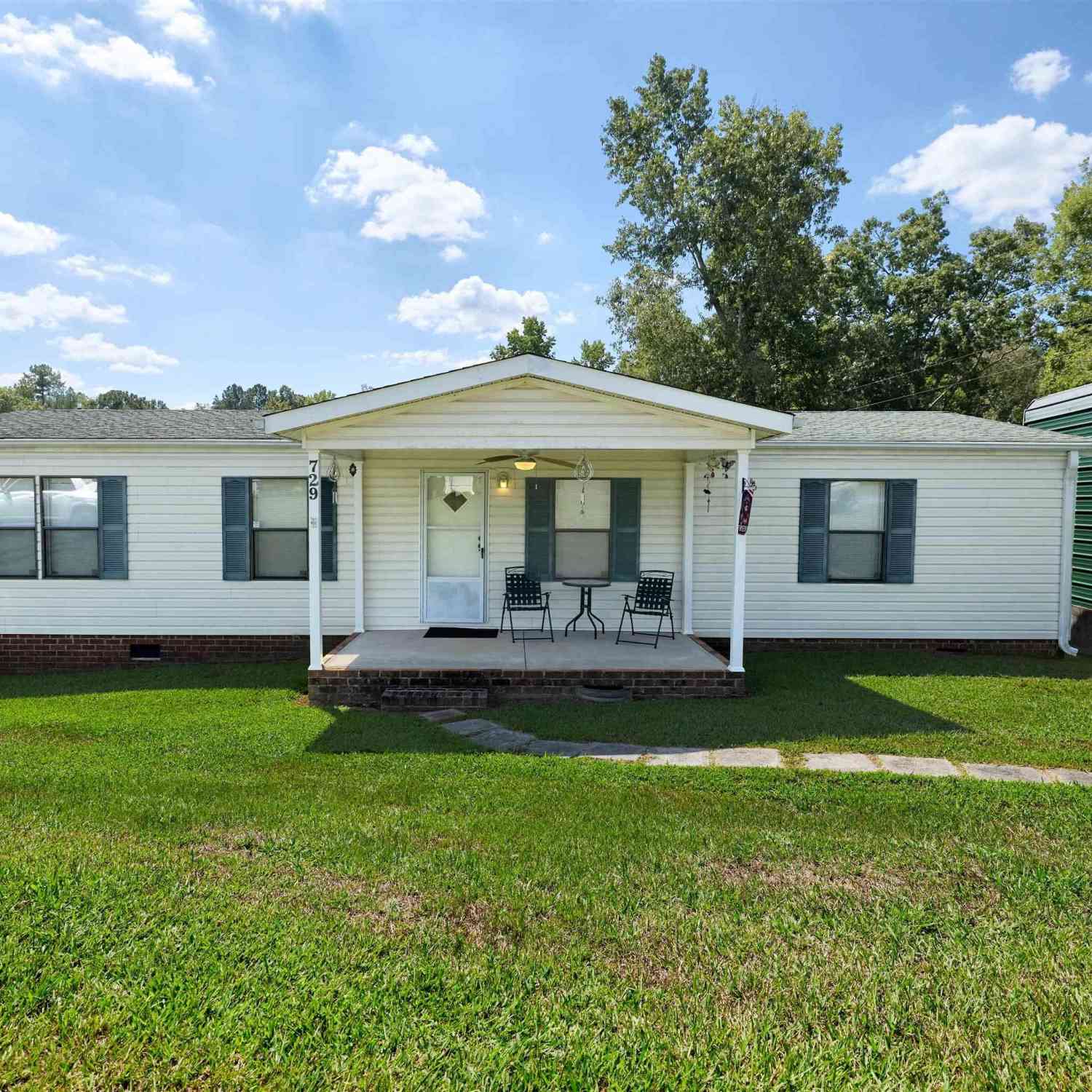 Mobile Home For Sale - 729 Point Lookout<br/> Cross Hill, SC 29332