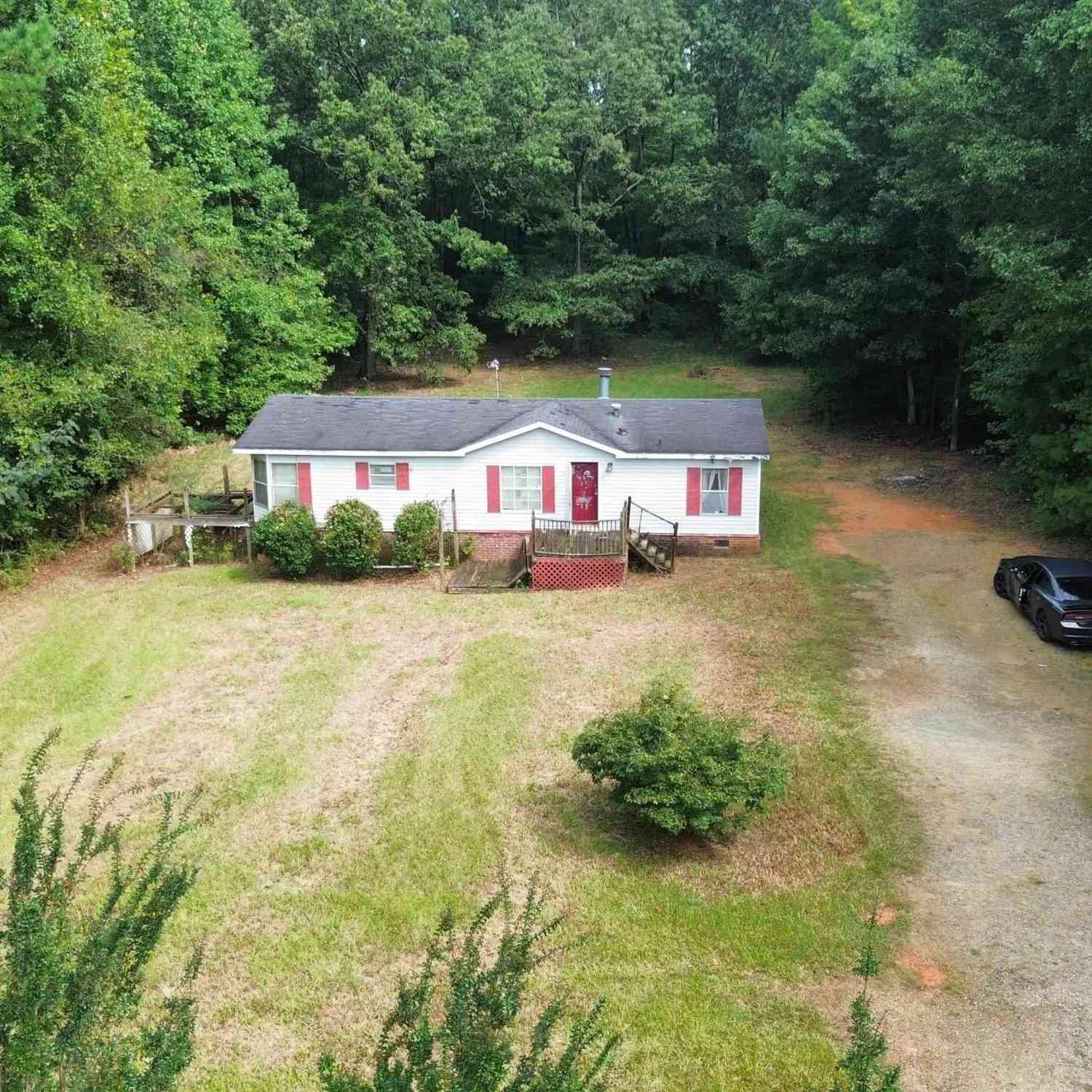 Mobile Home For Sale - 604 Bar B Villa<br/> Clinton, SC 29325