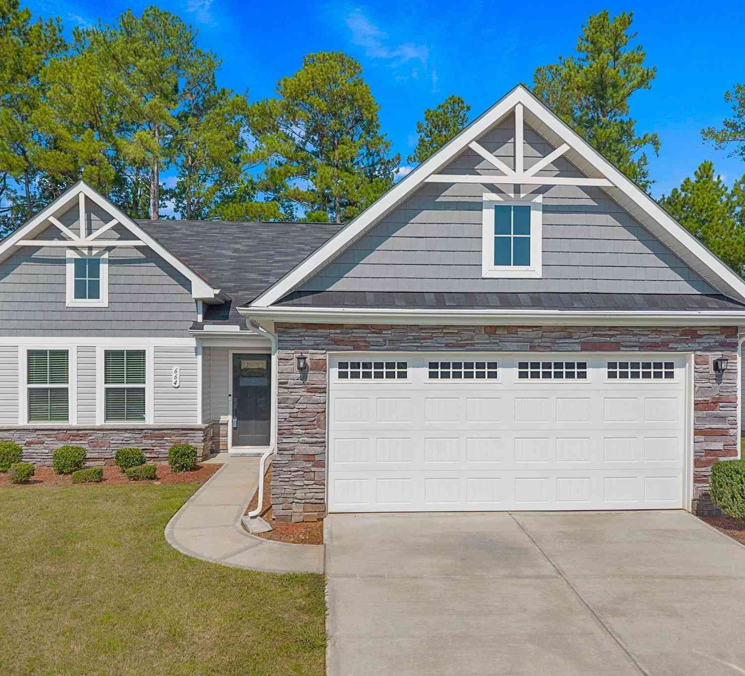 Homes For Sale - 664 Hardwood<br/> Boiling Springs, SC 29316