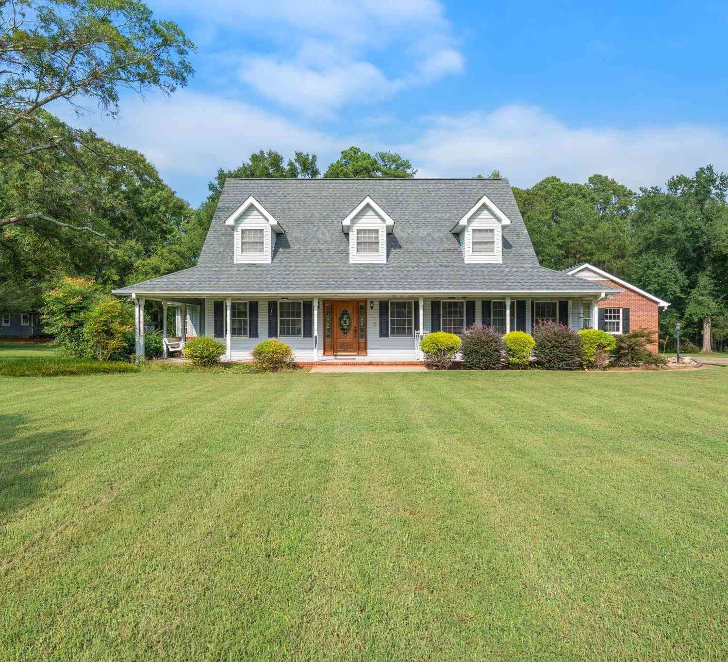 Homes For Sale - 1100 Pine Knoll<br/> Pendleton, SC 29670