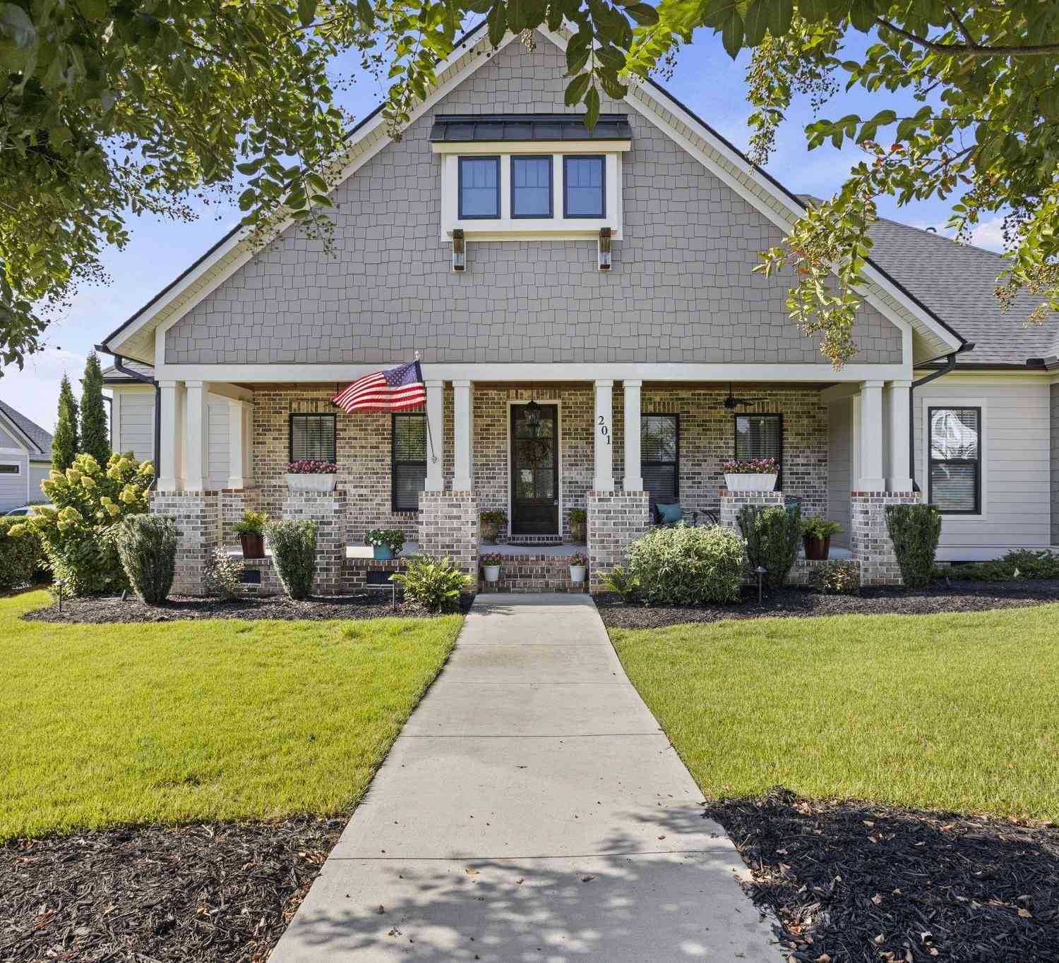 Homes For Sale - 201 Braxton Meadow<br/> Simpsonville, SC 29681