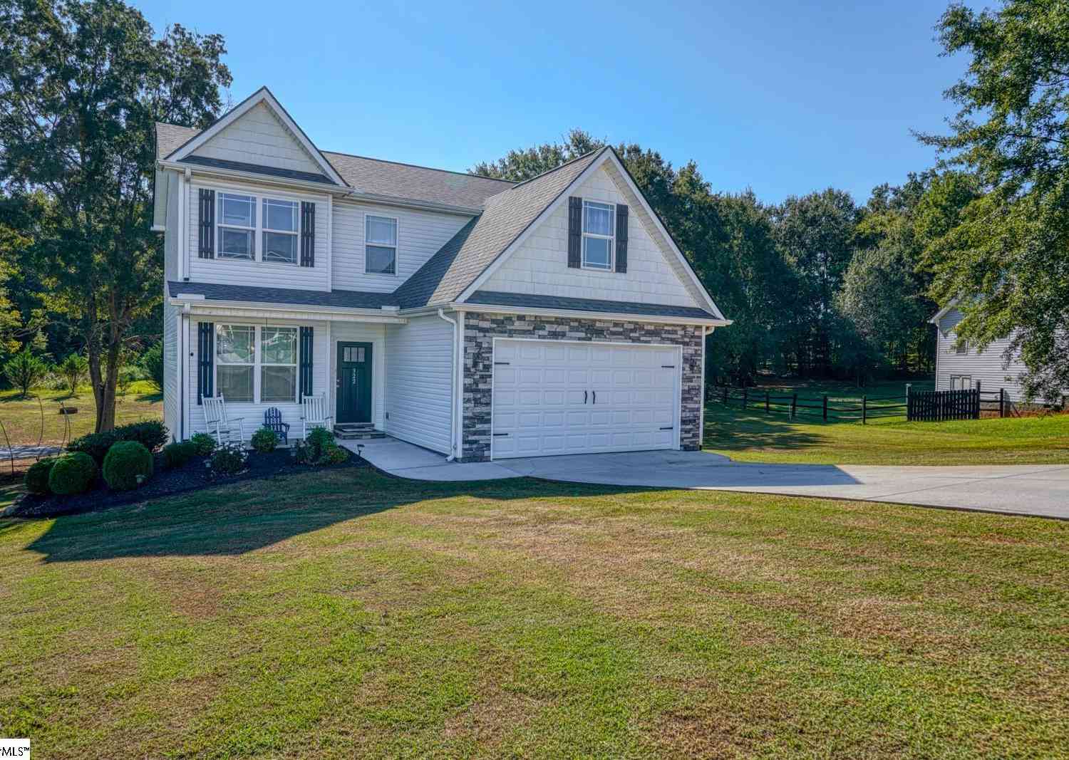 Homes For Sale - 322 Silas<br/> Woodruff, SC 29388