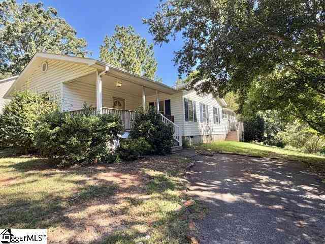 Homes For Sale - 440 Cothran Creek<br/> Spartanburg County, Inman, SC 29349