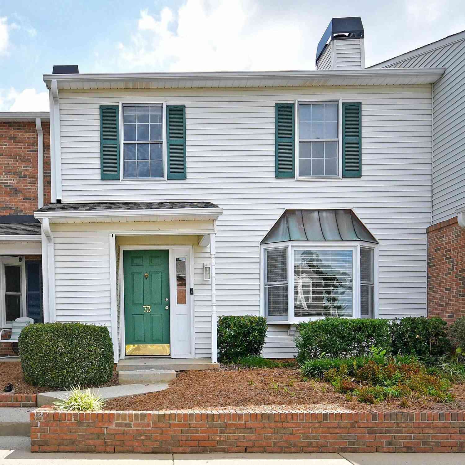 Townhouse For Sale - 97 Jamestowne<br/> Taylors, SC 29687