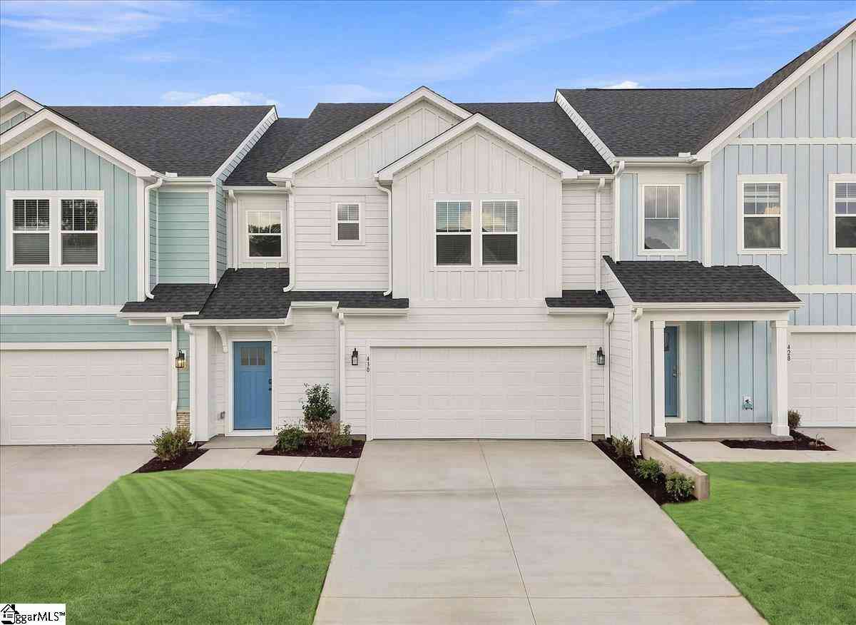 Townhouse For Sale - 430 Crestcreek<br/> Anderson, SC 29621
