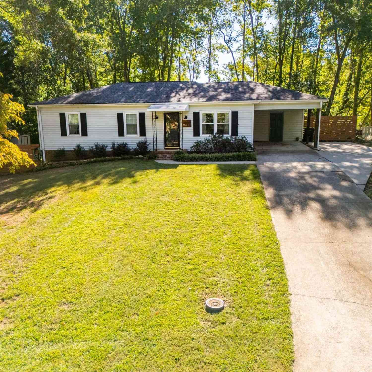 Homes For Sale - 206 Mill Estate<br/> Taylors, SC 29687