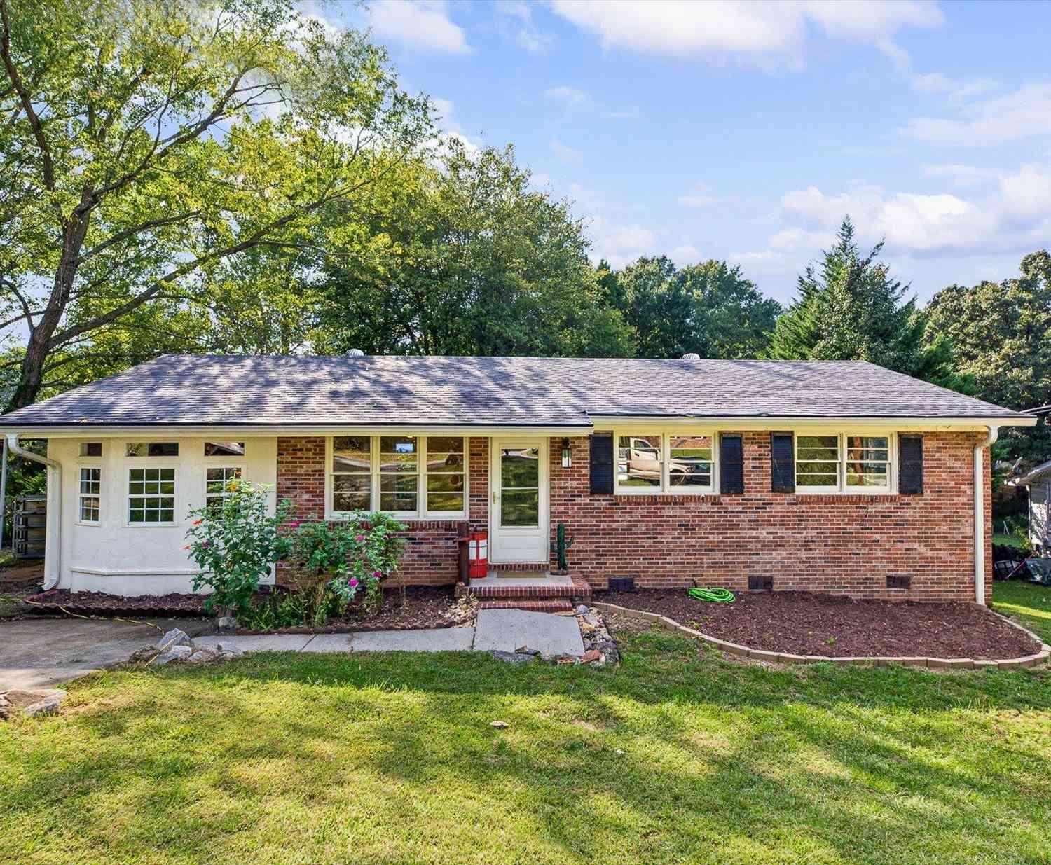 Homes For Sale - 48 Carriage<br/> Greenville, SC 29609