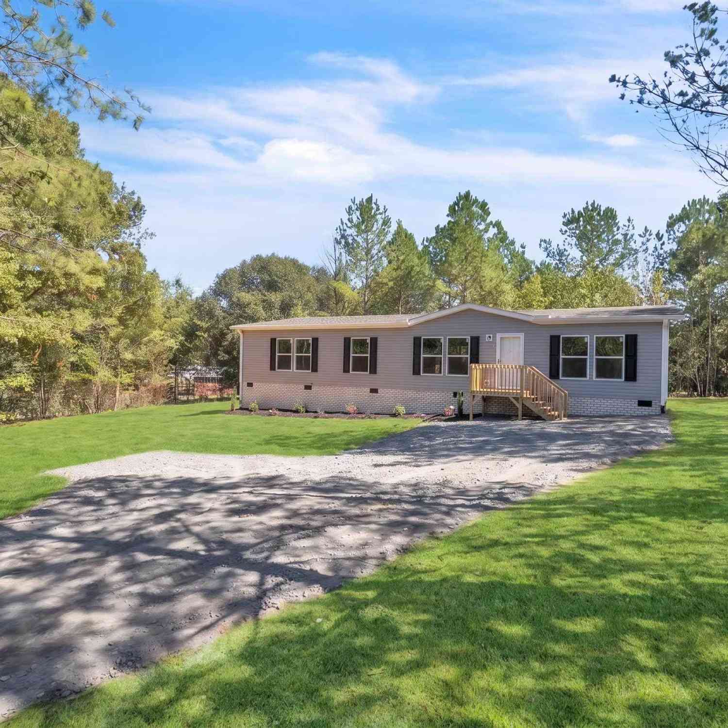 Mobile Home For Sale - 1100 Cherokee<br/> Anderson, SC 29625