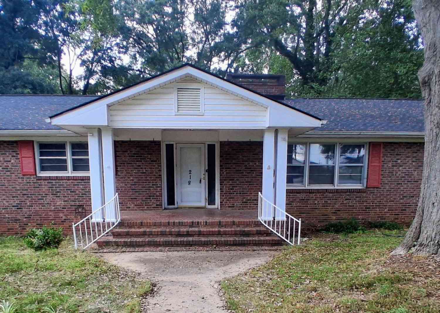 Homes For Rent - 218 Saratoga<br/> Spartanburg County, Spartanburg, SC 29302