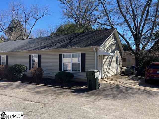 Townhouse For Rent - 512 St. Mark<br/> Greenville County, Taylors, SC 29687