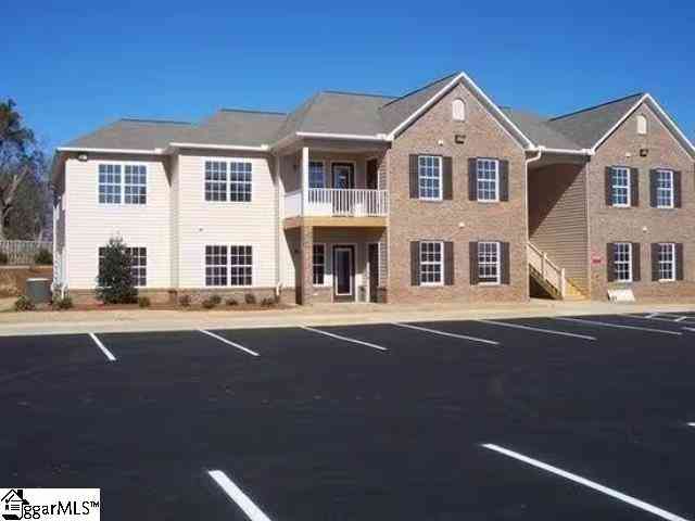 Condo For Rent - 220 A Outlook<br/> Boiling Springs, SC 29316