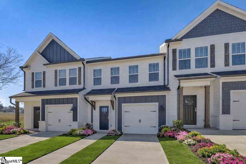 Townhouse For Rent - 100 Evergrace<br/> Mauldin, SC 29662