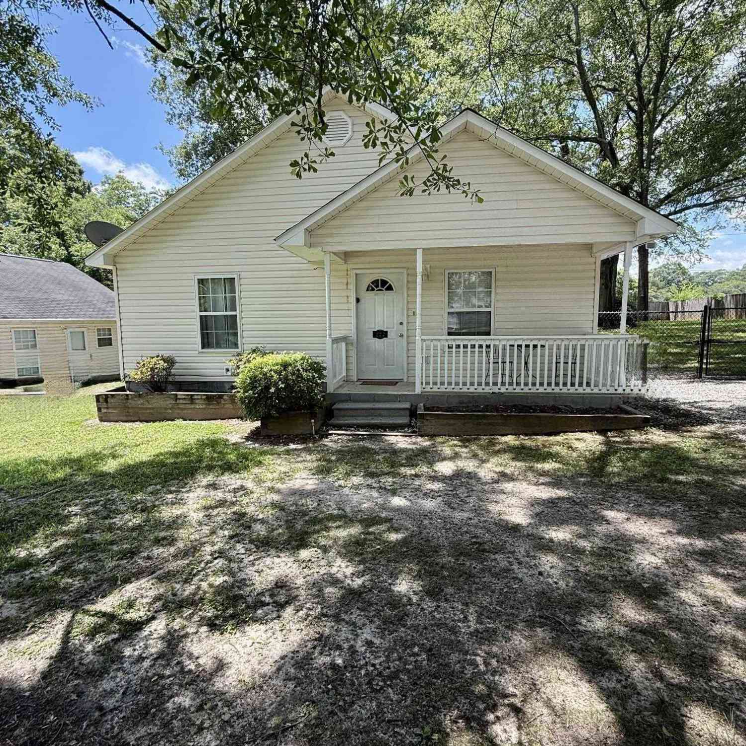 Homes For Rent - 222 South<br/> Woodruff, SC 29388