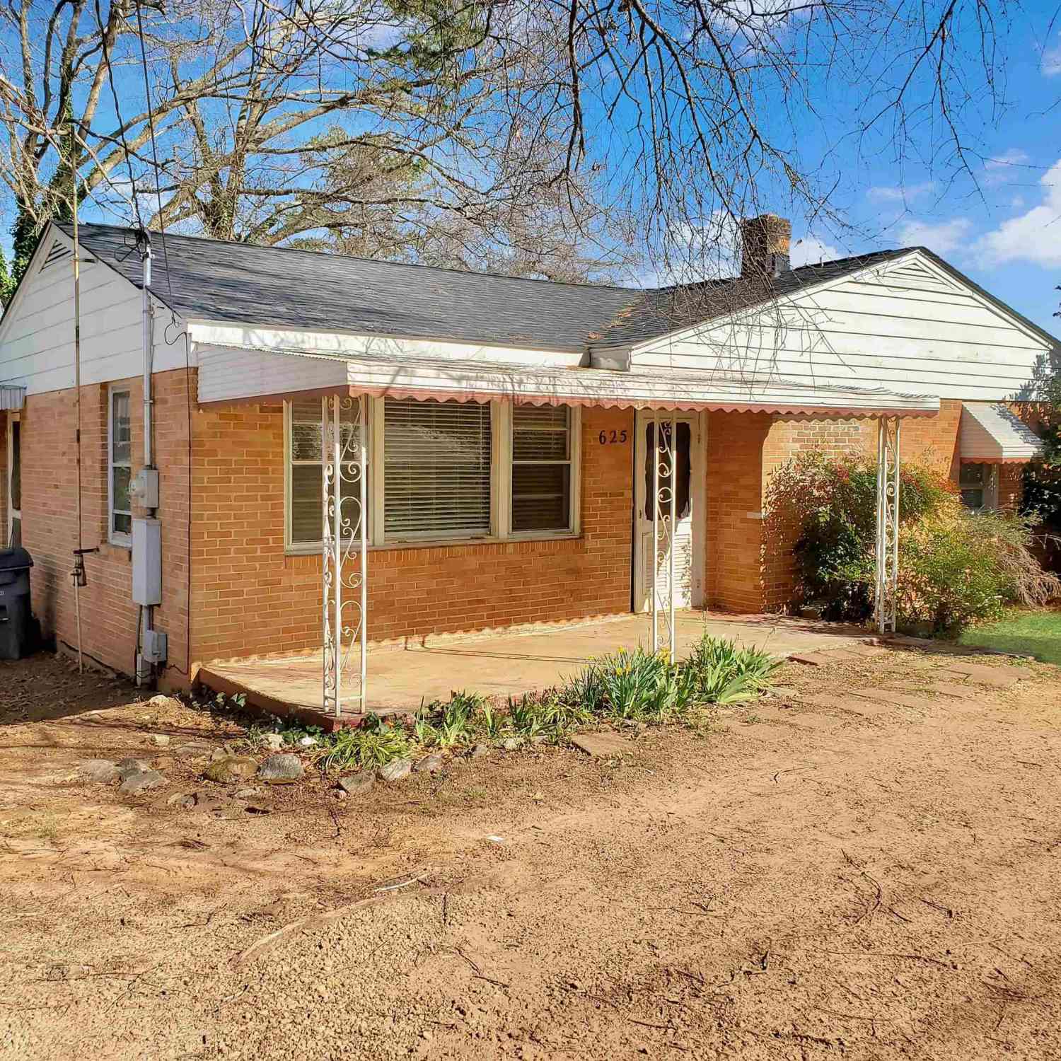 Homes For Rent - 625 Old Augusta<br/> Greenville, SC 29605