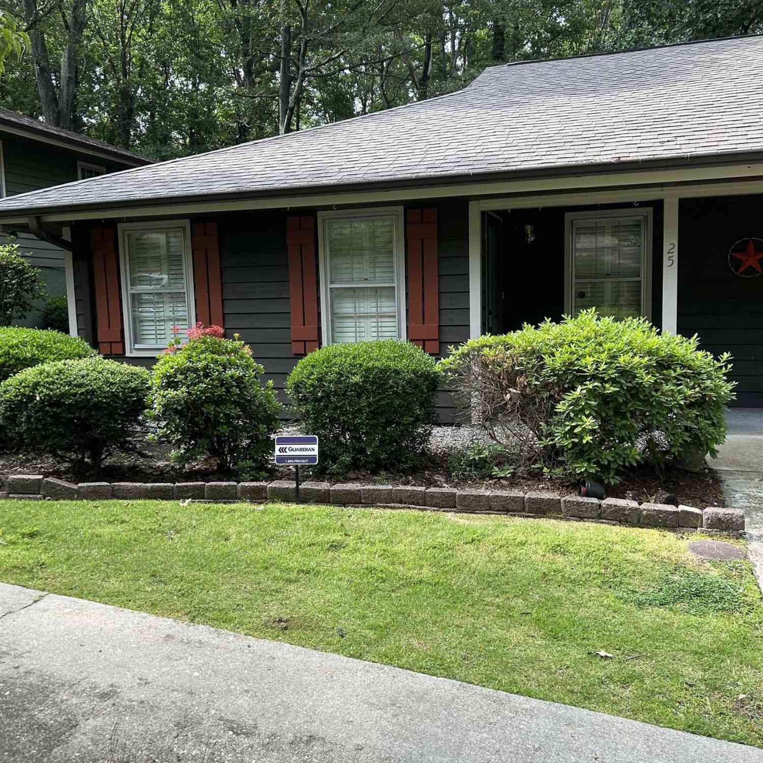 Condo For Rent - 25 Oakwood<br/> Greenville, SC 29609