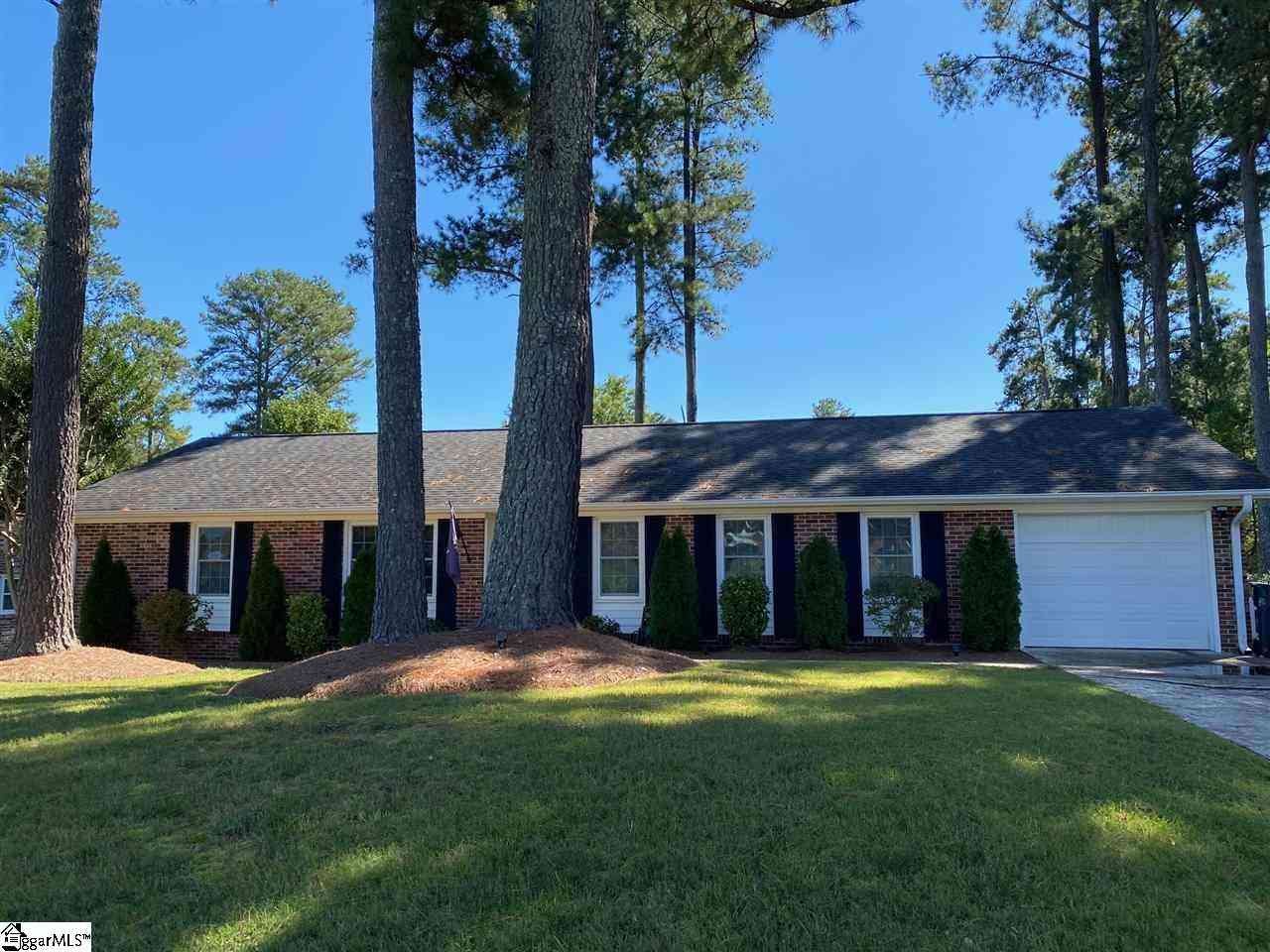 Homes For Rent - 16 Ellesmere<br/> Greenville, SC 29615