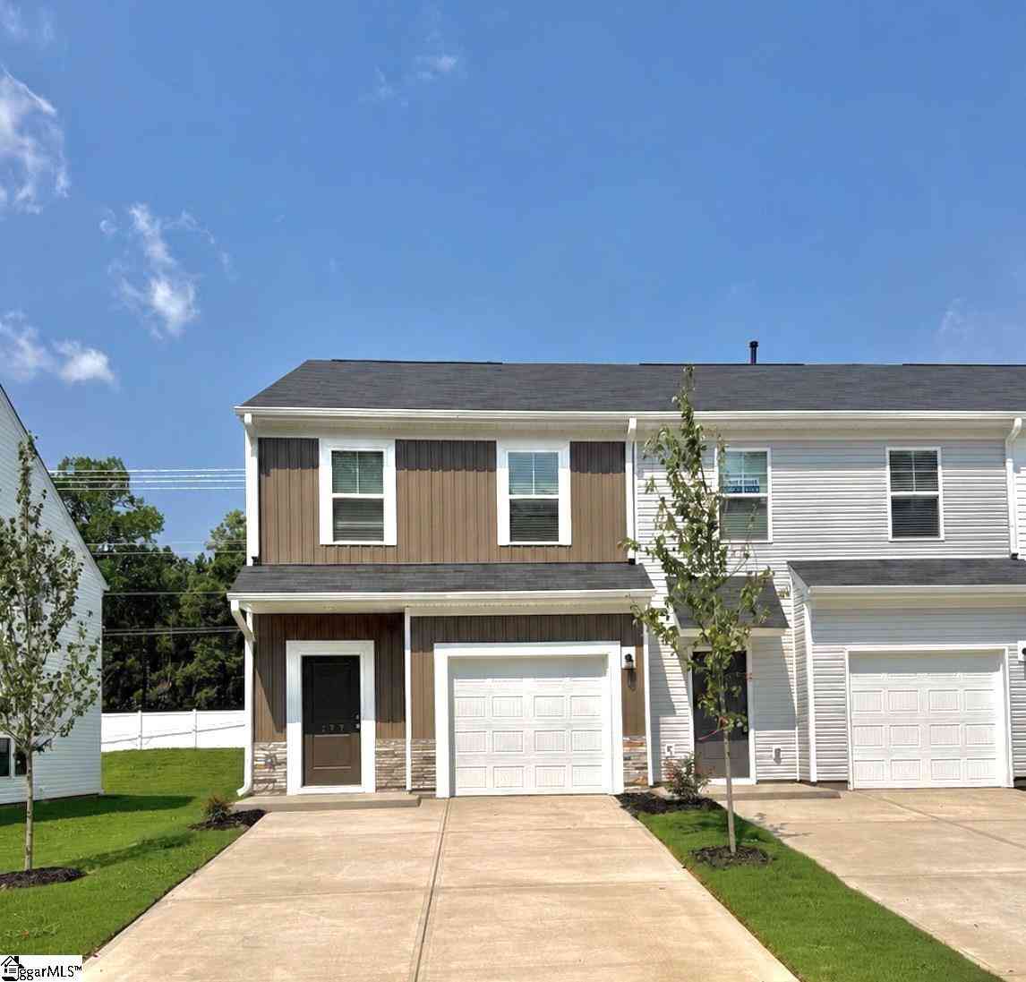 Townhouse For Rent - 177 Randwick<br/> Greer, SC 29651