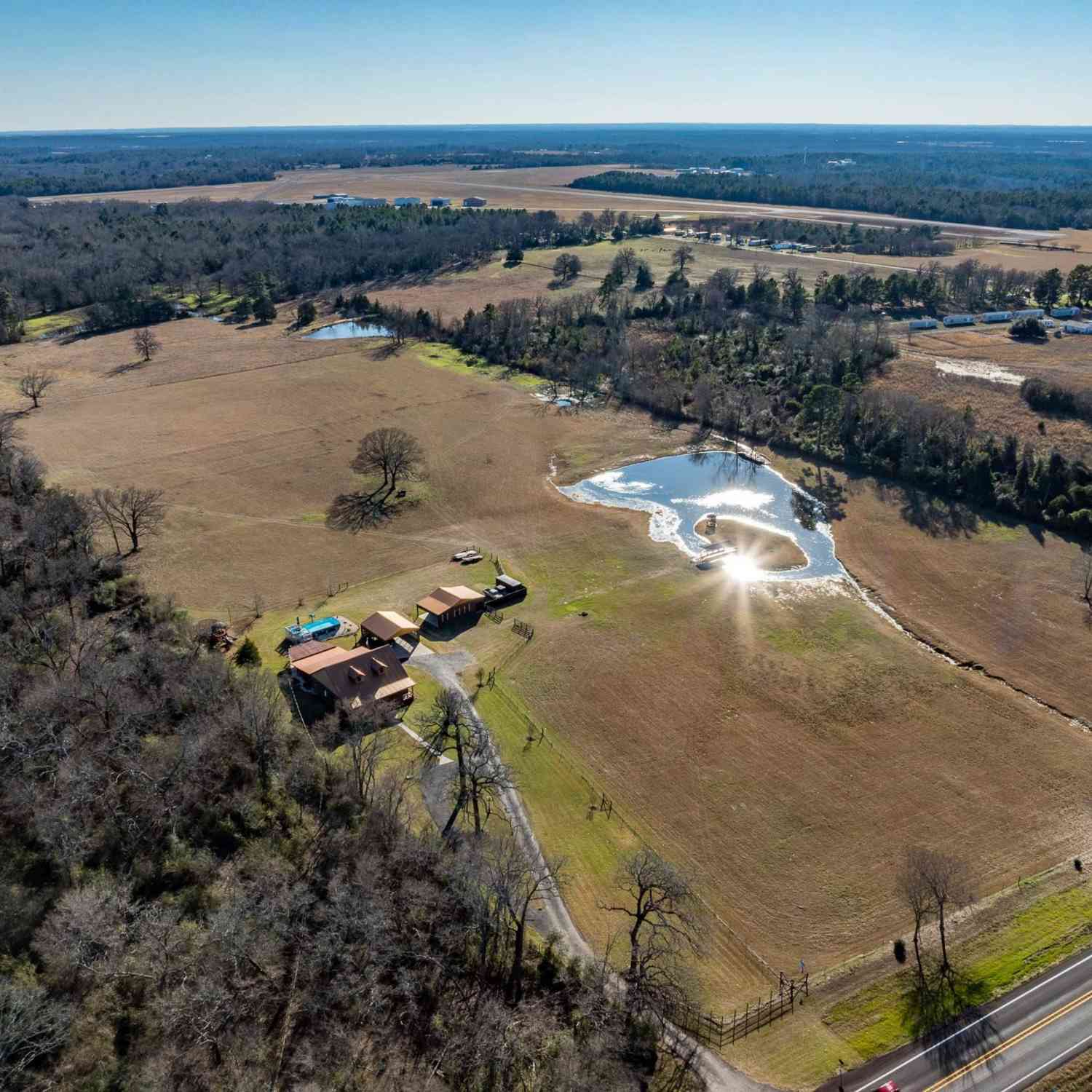 Homes For Sale - 1460 N Us Hwy 287<br/> Palestine, TX 75803