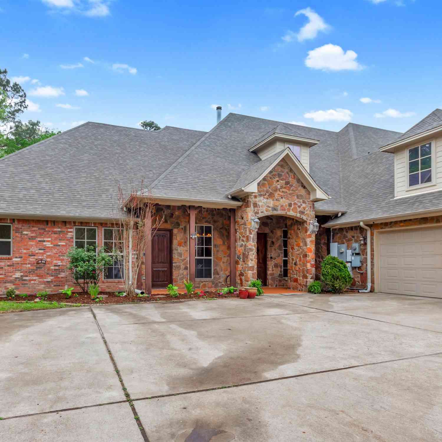 Homes For Sale - 8350 Fm 346 W<br/> Flint, TX 75762