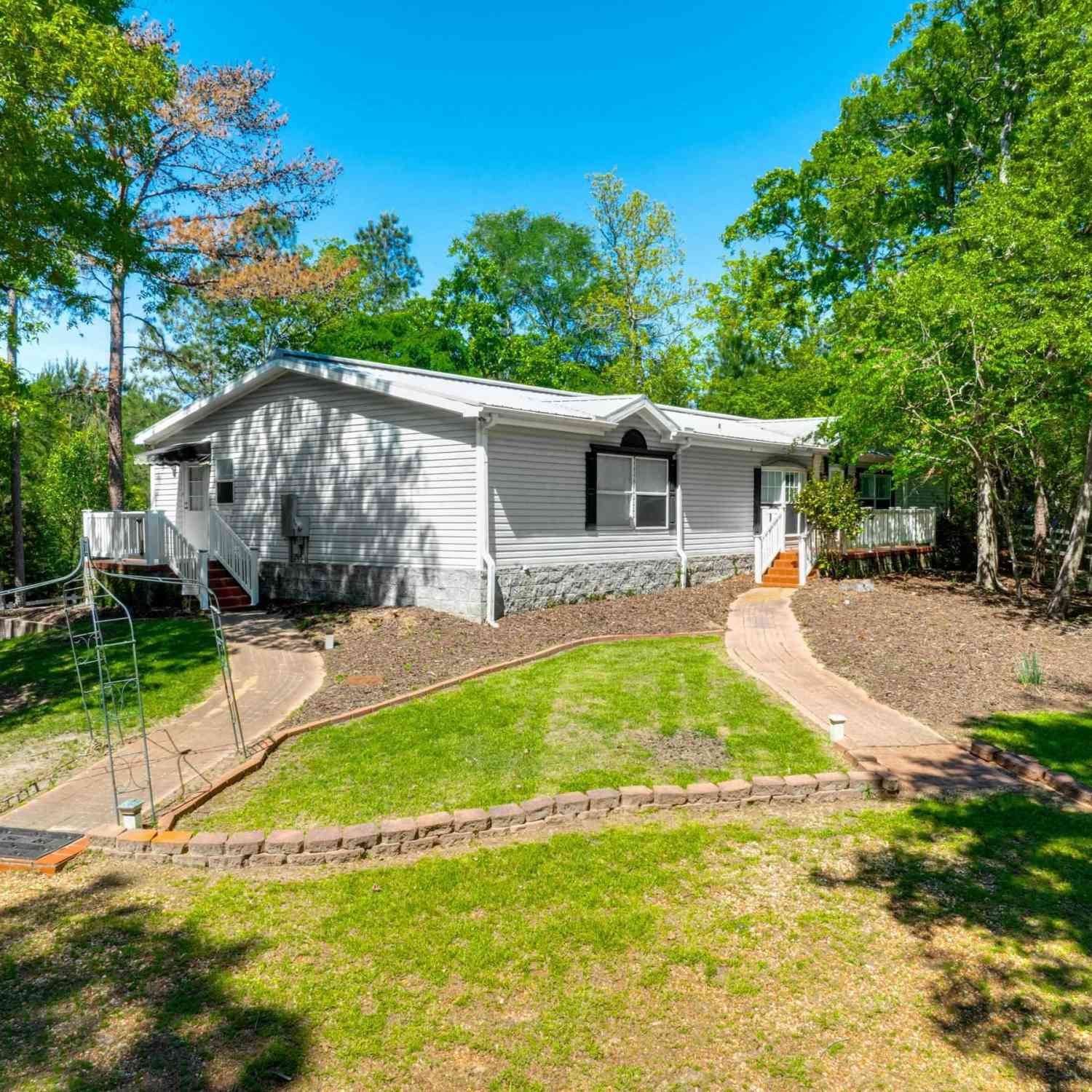 Mobile Home For Sale - 6679 W State Hwy 294<br/> Palestine, TX 75801