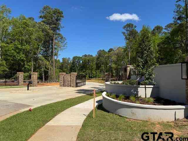 Homes For Sale - 1777 Stoney Creek Park<br/> Tyler, TX 75703
