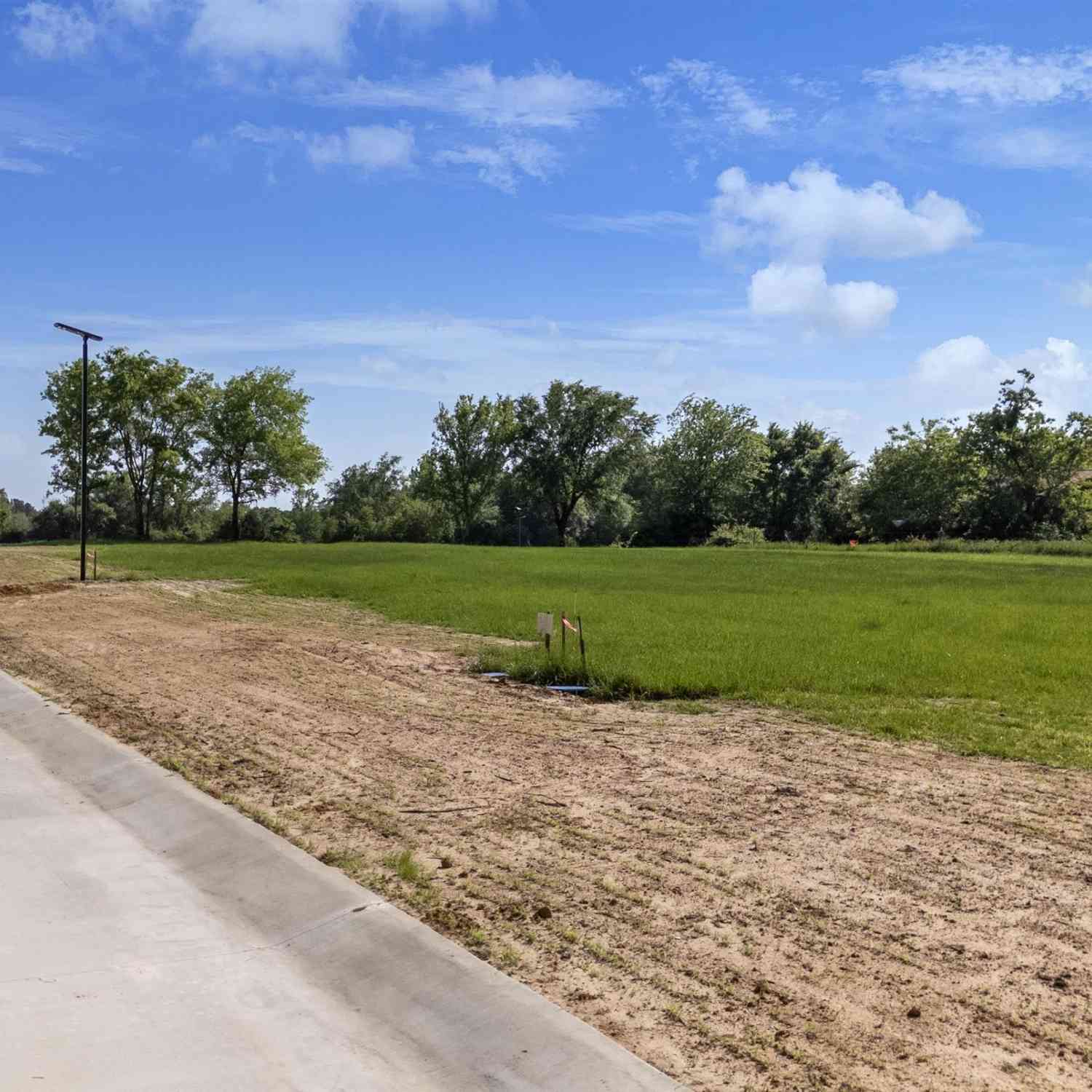 Homes For Sale - 202 E Teal Drive<br/> Troup, TX 75789