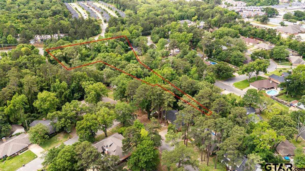 Homes For Sale - 4933 Kirkcaldey  Dr.<br/> Smith County, Tyler, TX 75703