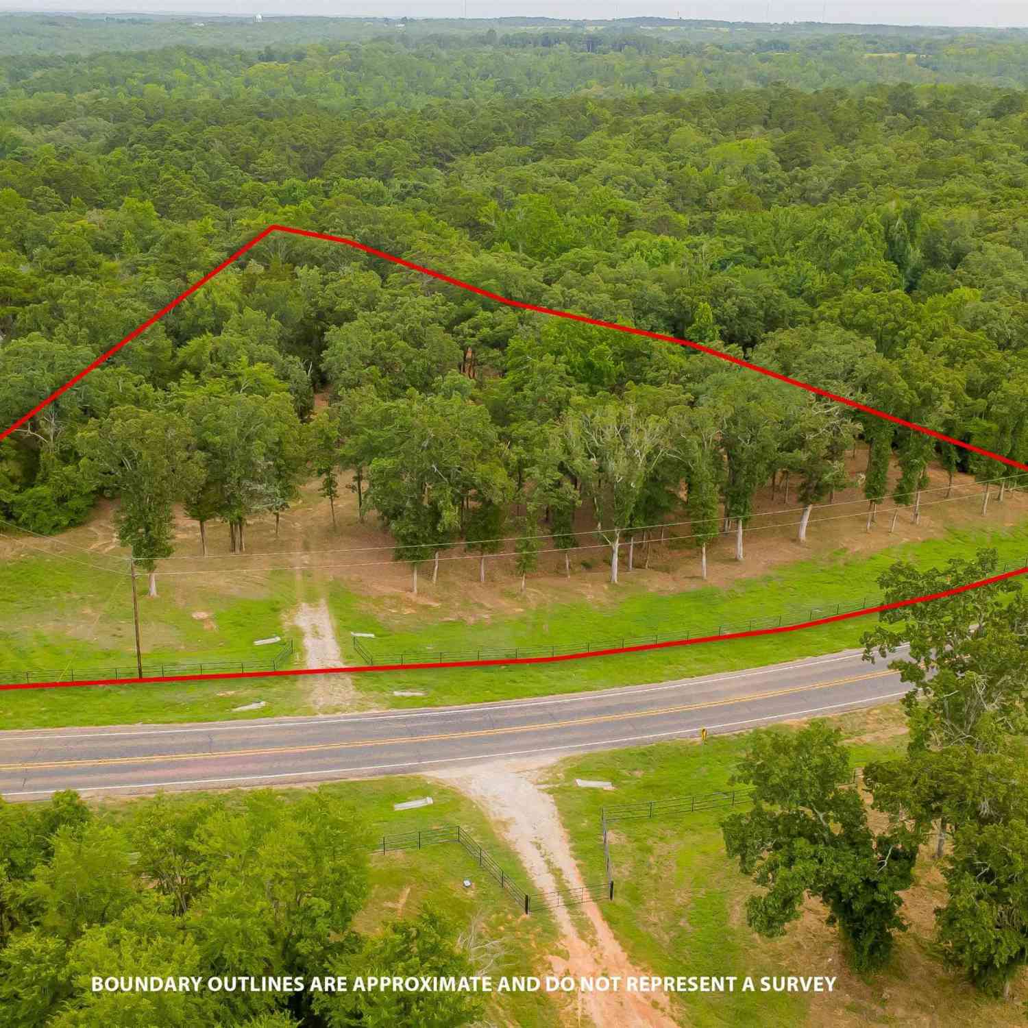 Homes For Sale - 19301 Fm 16 W<br/> Smith County, Lindale, TX 75771