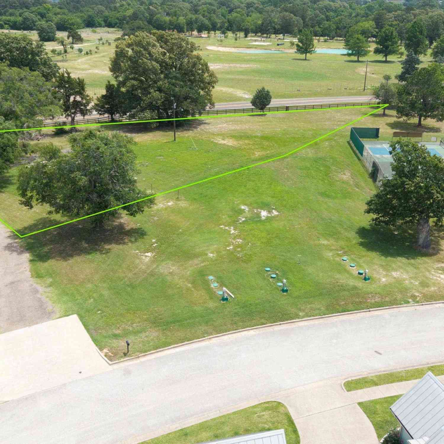 Homes For Sale - 24032 Sun Ridge<br/> Lindale, TX 75771