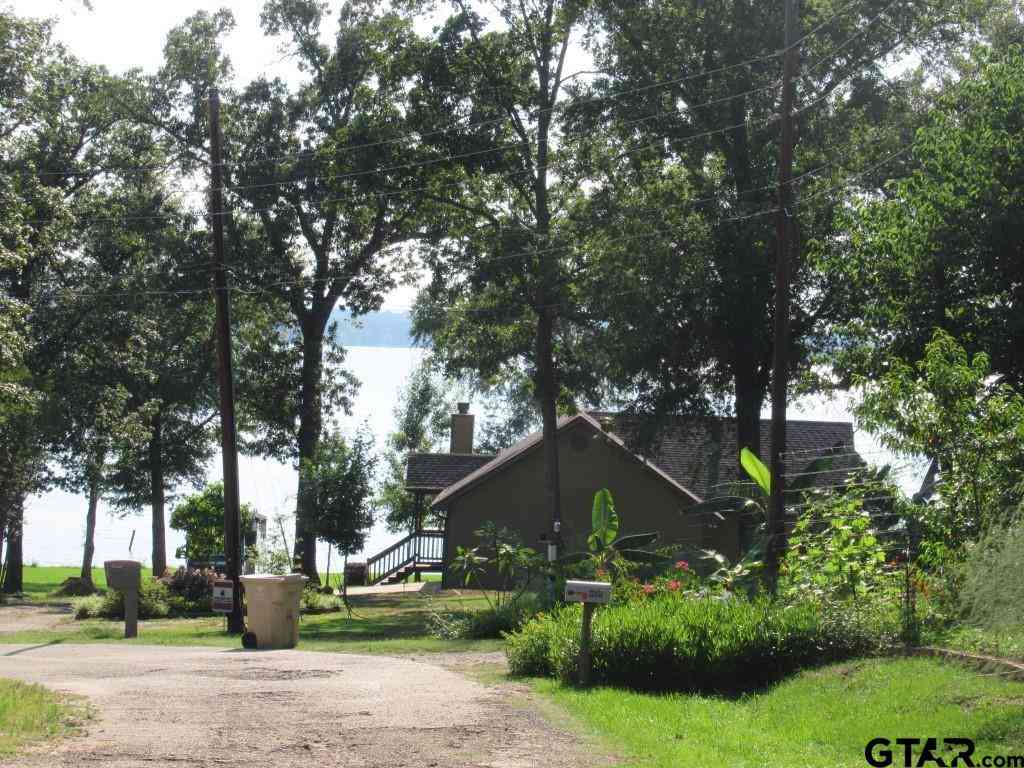 Homes For Sale - 22448 Shady Trail<br/> Smith County, Flint, TX 75762