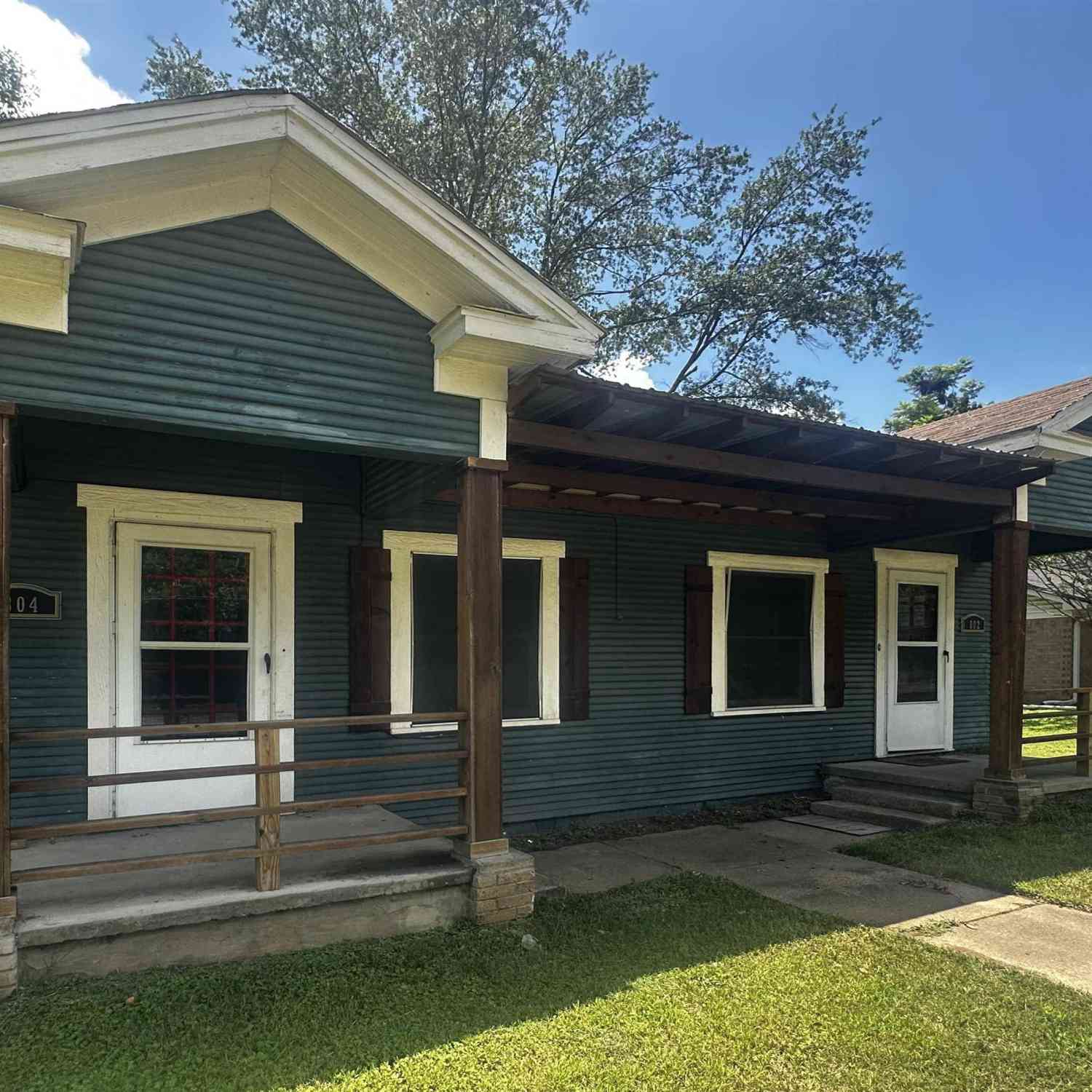 Multifamily For Sale - 802 AND 804 N Main Street<br/> Winnsboro, TX 75494