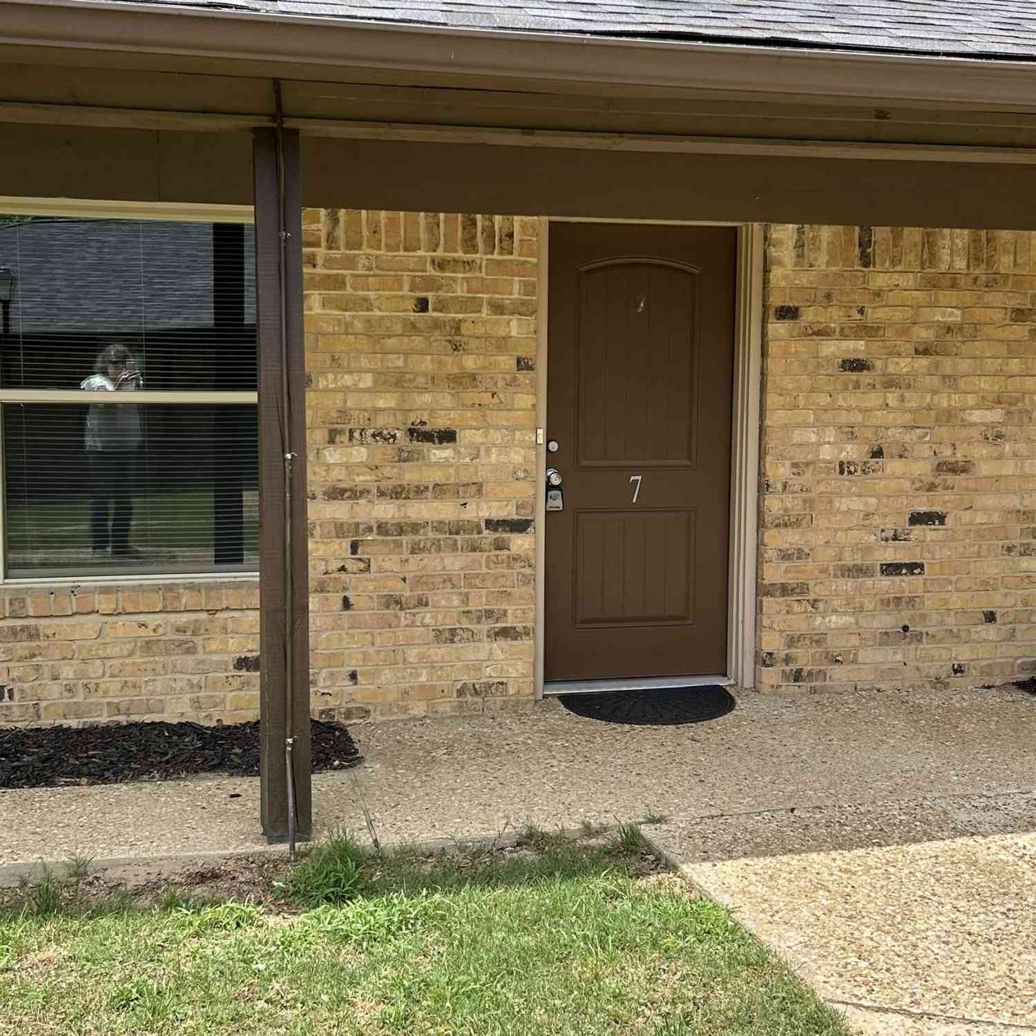Multifamily For Sale - 602 E South St Unit 7<br/> Lindale, TX 75771