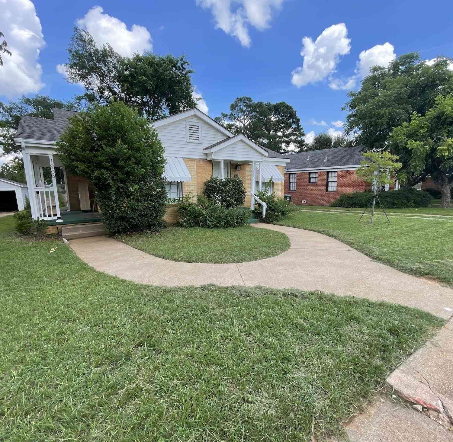 Multifamily For Sale - 1908/1910 Donnybrook<br/> Tyler, TX 75701