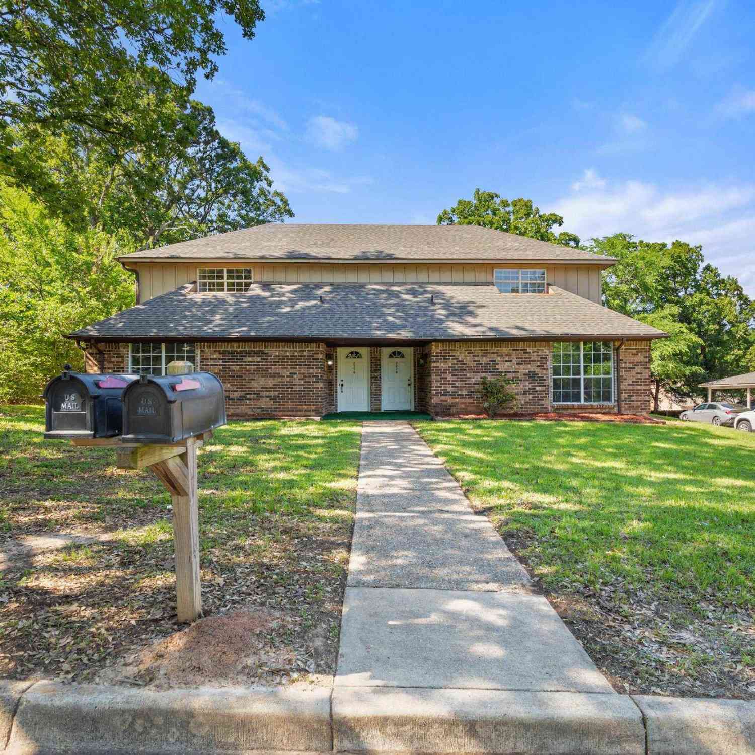 Multifamily For Sale - 2226/2302 Aberdeen Dr<br/> Tyler, TX 75703