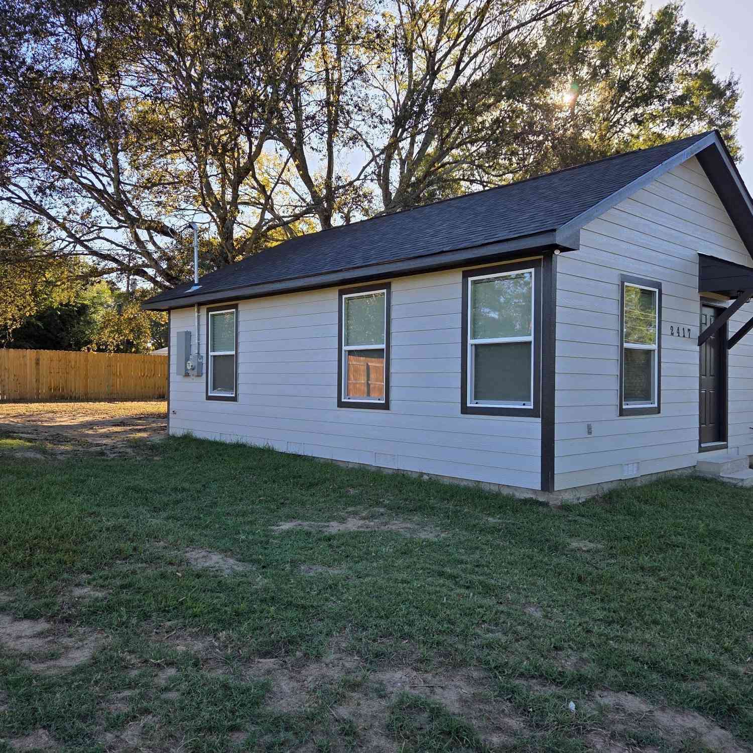 Multifamily For Sale - 2435 Waterwood Dr<br/> Chandler, TX 75758