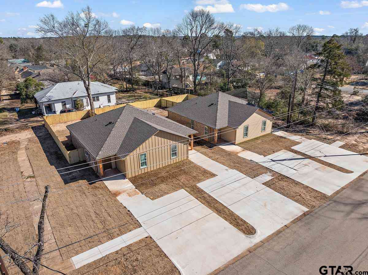 Multifamily For Sale - 504 Neches St<br/> Jacksonville, TX 75766