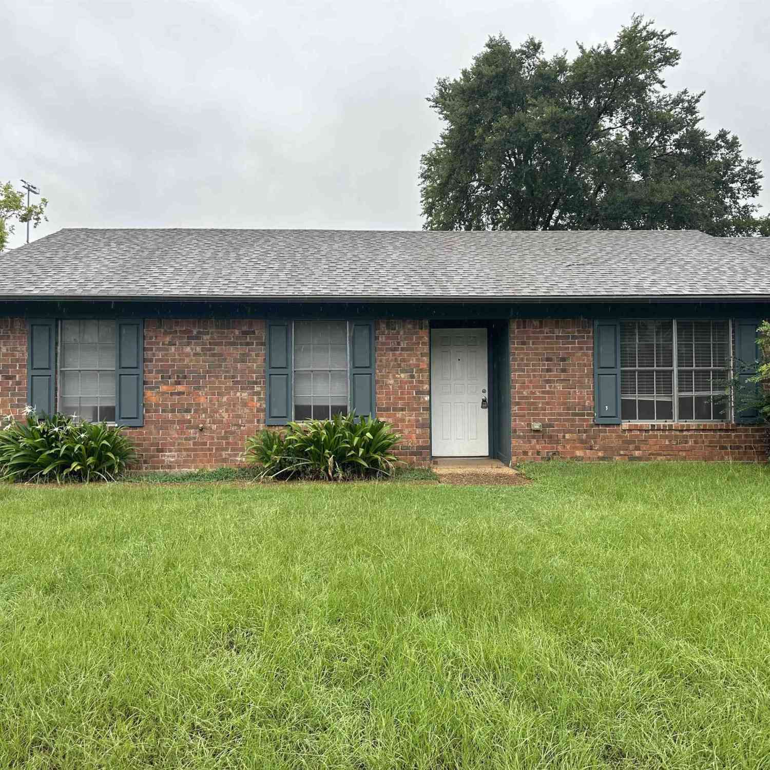 Multifamily For Sale - 201 Barbara Unit A<br/> Smith County, Whitehouse, TX 75791