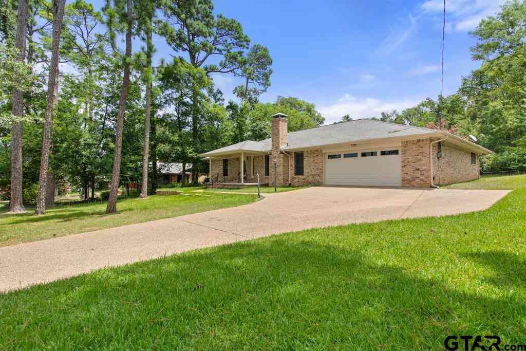 Homes For Sale - 251 Texas Dr<br/> Hideaway, TX 75771