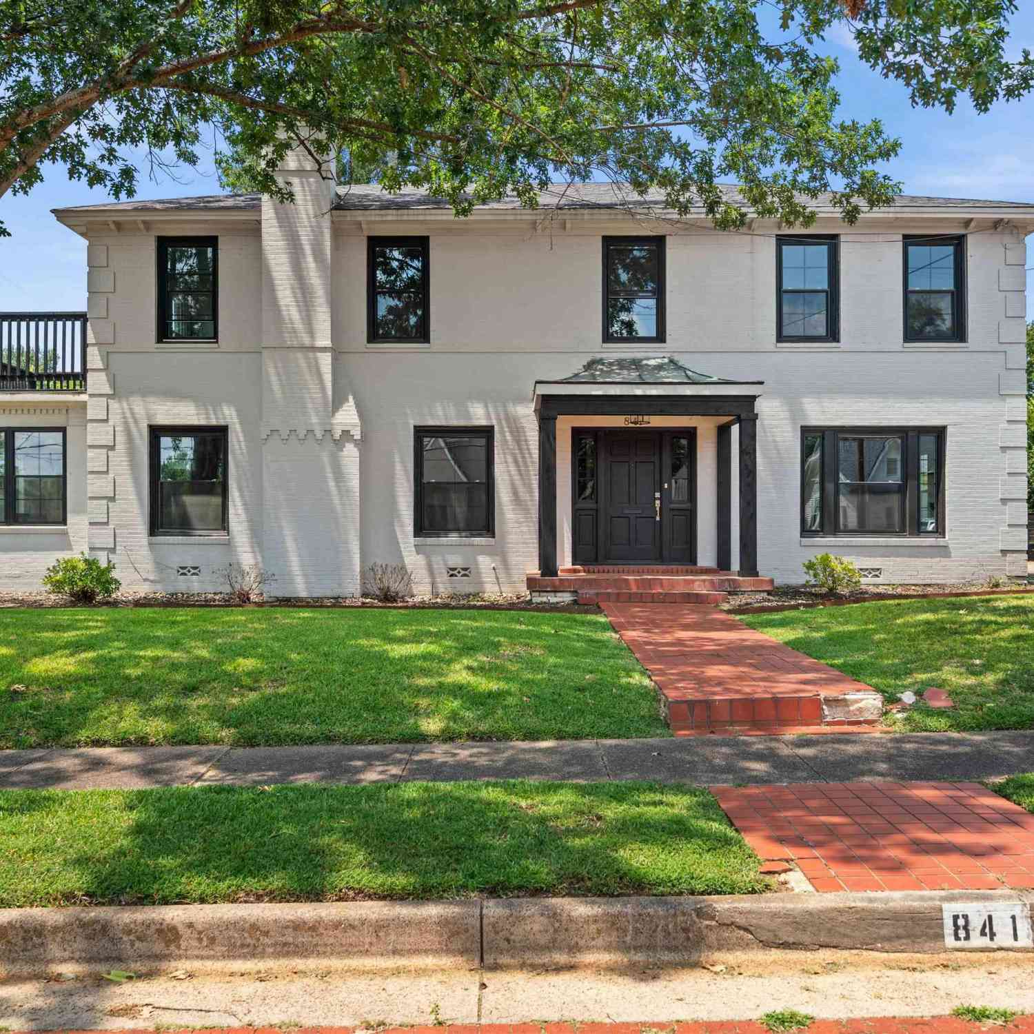 Homes For Sale - 841 S Chilton Ave<br/> Tyler, TX 75701