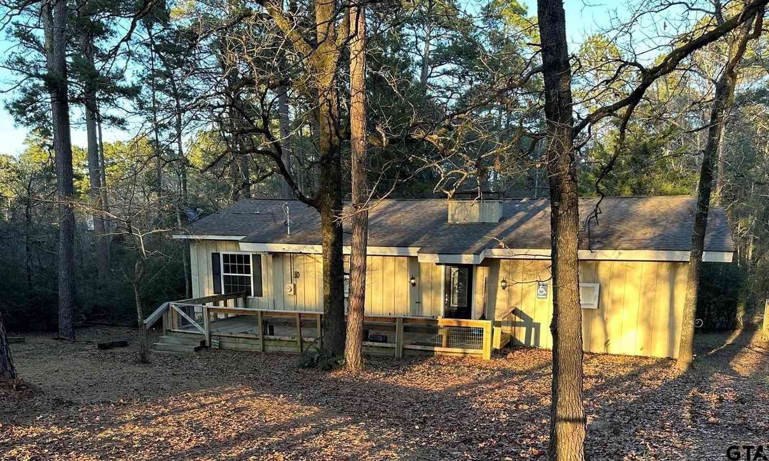 Homes For Sale - 1476 W Holly Trail<br/> Holly Lake Ranch, TX 75765