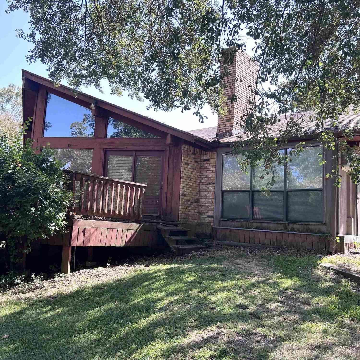 Homes For Sale - 1600 Mc Minn<br/> Mount Pleasant, TX 75455