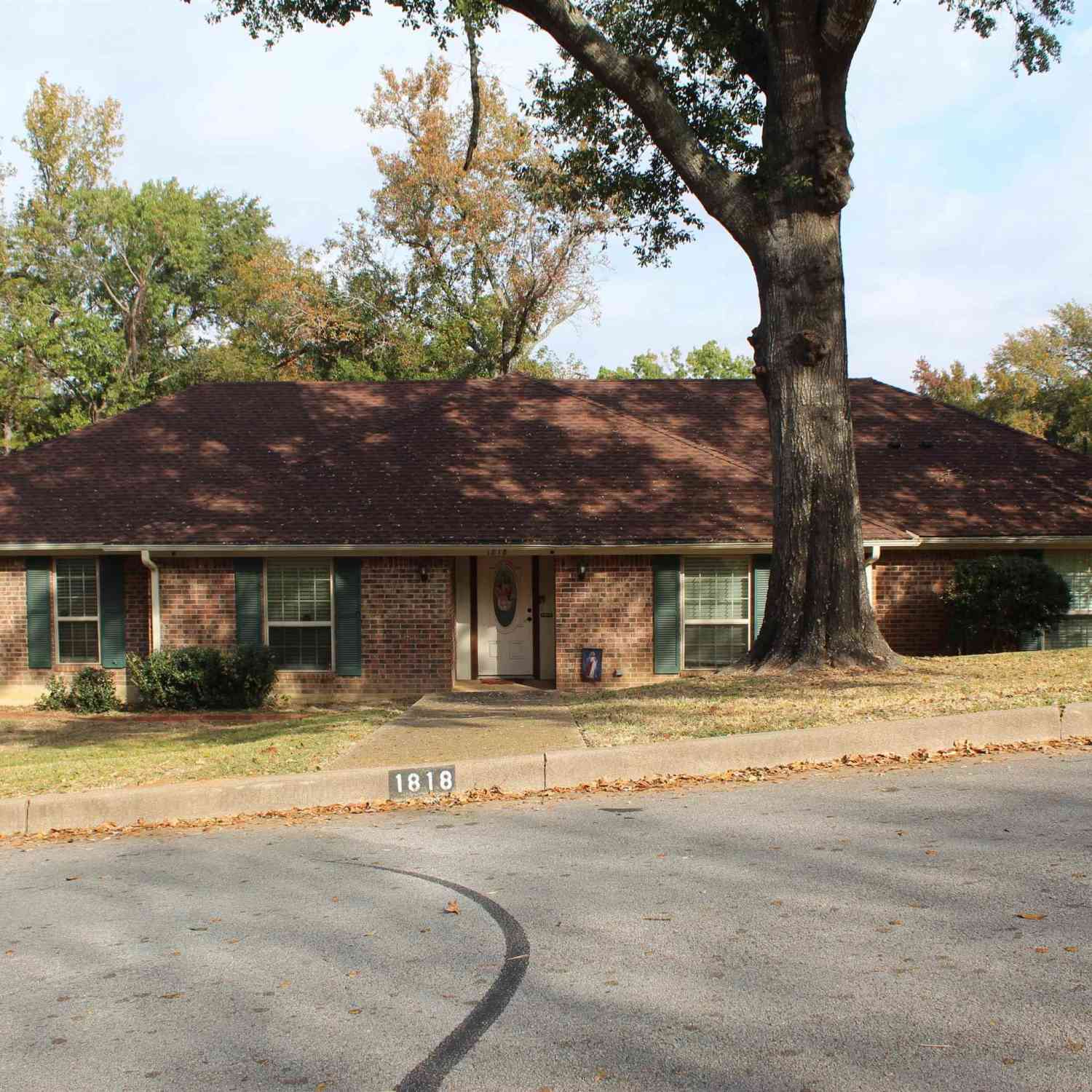 Homes For Sale - 1818 Kensington Dr<br/> Tyler, TX 75703