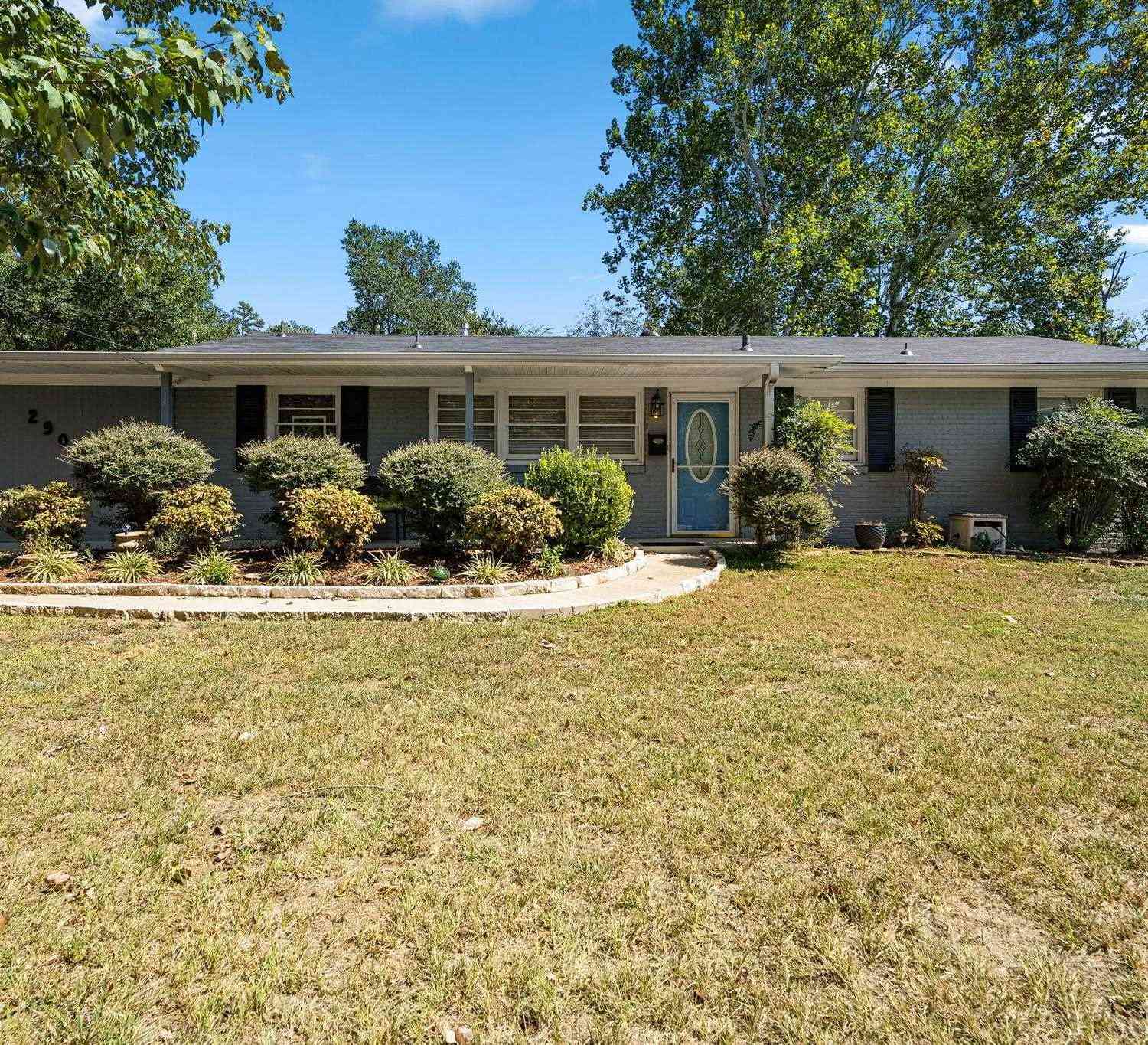 Homes For Sale - 2904 New Copeland Road<br/> Tyler, TX 75701